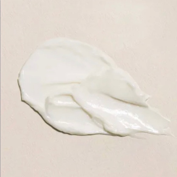 🛍NEW in Box Fleur & Bee bundle..hydrating serum & eye cream. - Picture 13 of 16